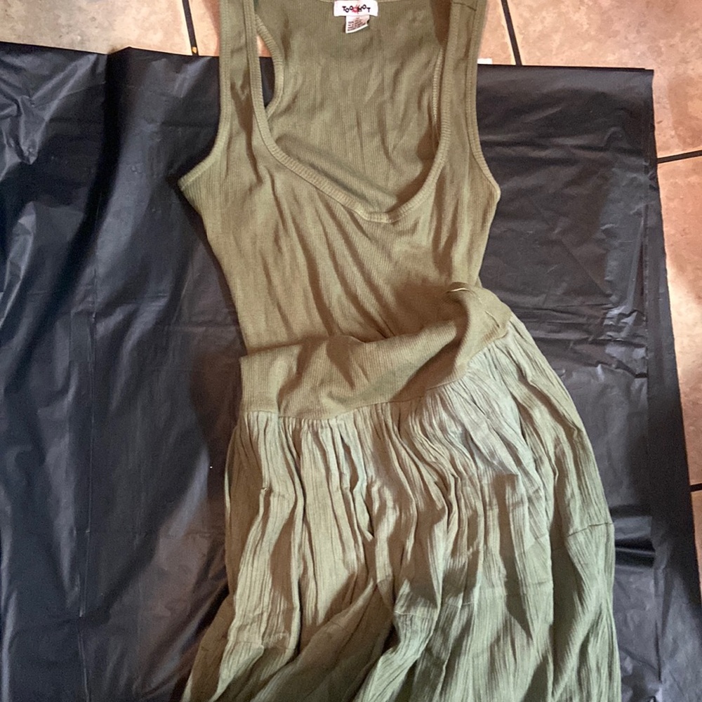 T-SHIRT TANK DRESS — ARMY GREEN — SIZE MEDIUM